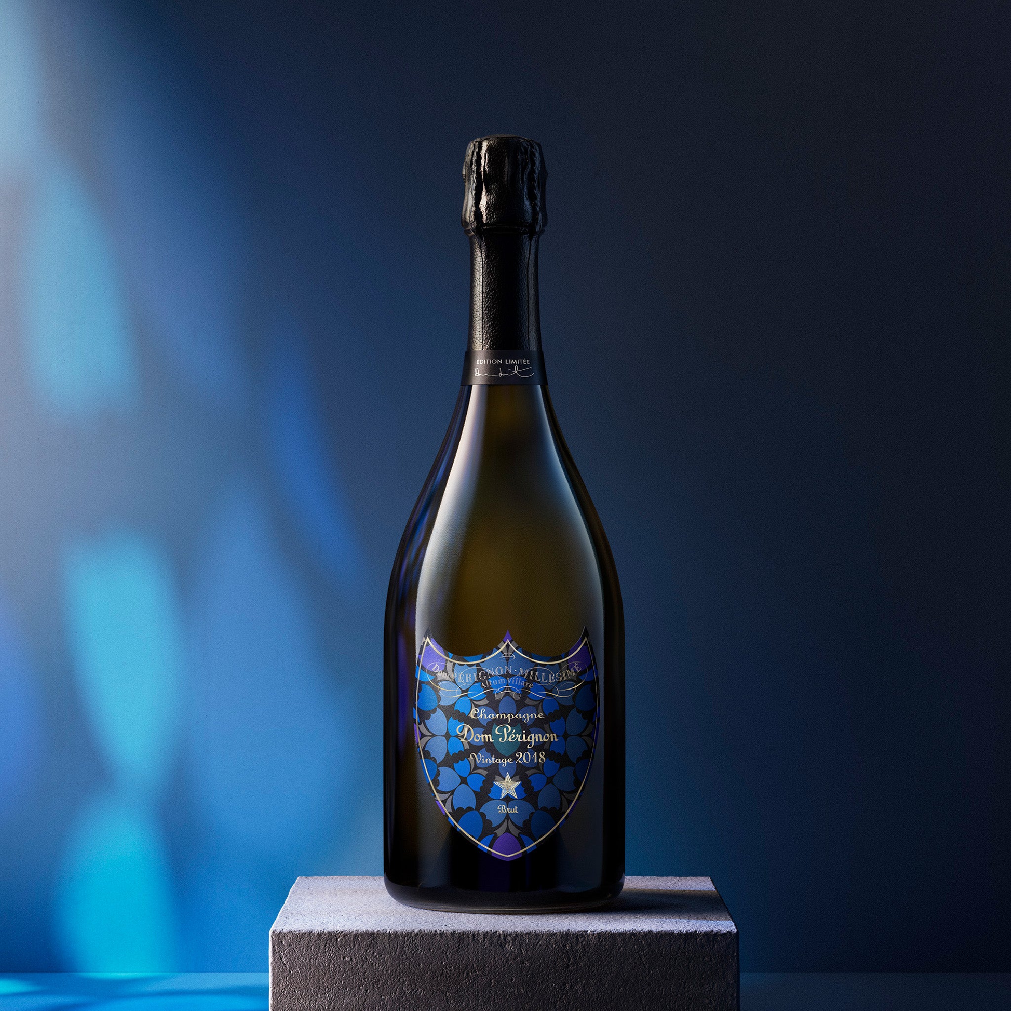 Discover Dom Pérignon x Damien Hirst Limited Edition Brut 2018, a prestigious vintage Champagne combining rich fruit, vibrant acidity, mineral freshness and exceptional collector appeal.