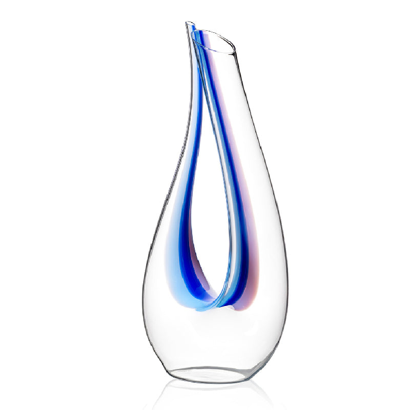 Elegant Riedel Amadeo Moonlight 1756 decanter, 2.3 L, crafted to optimize wine aeration while showcasing a modern, sculptural design.