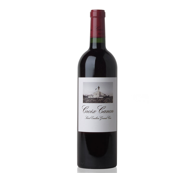 Bottle of Chateau Canon St-Emilion red wine.