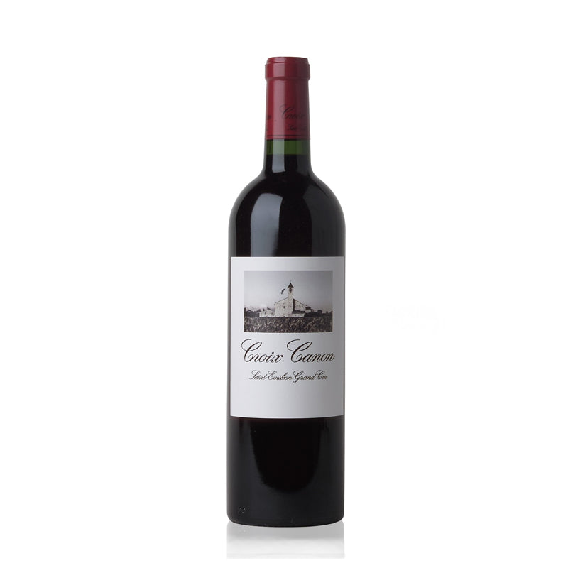 Bottle of Chateau Canon St-Emilion red wine.